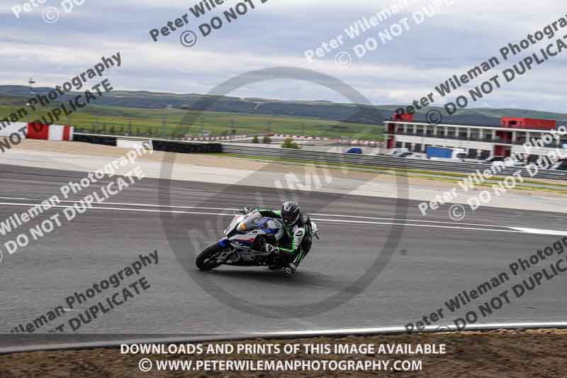 cadwell no limits trackday;cadwell park;cadwell park photographs;cadwell trackday photographs;enduro digital images;event digital images;eventdigitalimages;navarra;no limits trackdays;peter wileman photography;racing digital images;trackday digital images;trackday photos